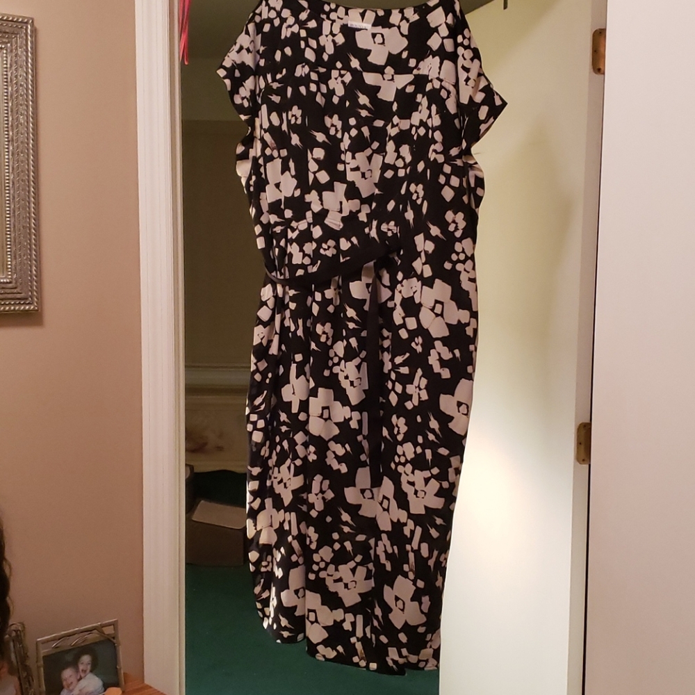 Blue and beige dress with belt and separate lining